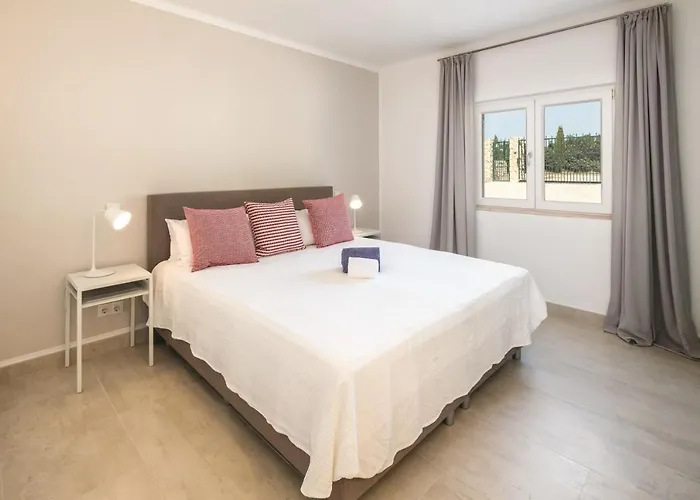 Casa Cavatina Vila Carvoeiro (Lagoa)