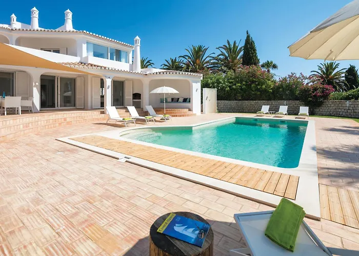 Casa Cavatina * Carvoeiro (Lagoa)
