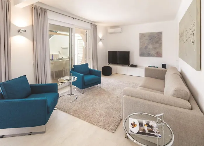 Casa Cavatina קארבואירו